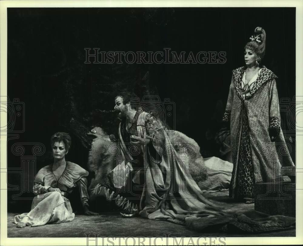 1987 Press Photo Scene from &quot;Salome,&quot; Houston Grand Opera Production - hca62967- Historic Images