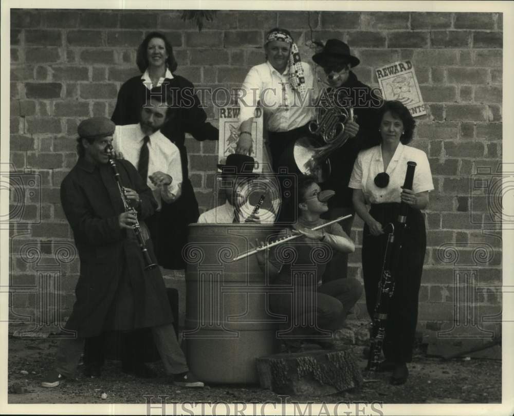 1988 Press Photo Group from Houston Chamber Ensemble and Texas Mime Theatre- Historic Images