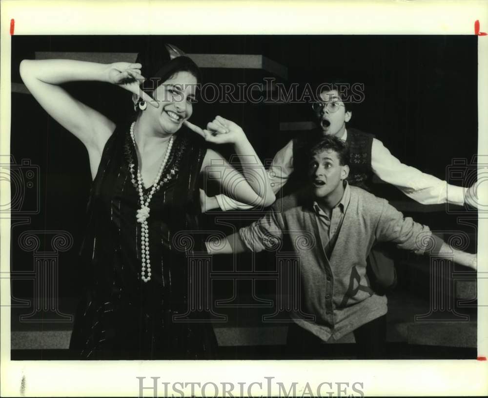 1986 Press Photo Scene from UH&#39;s production of &quot;Breakaway!&quot; in Houston- Historic Images