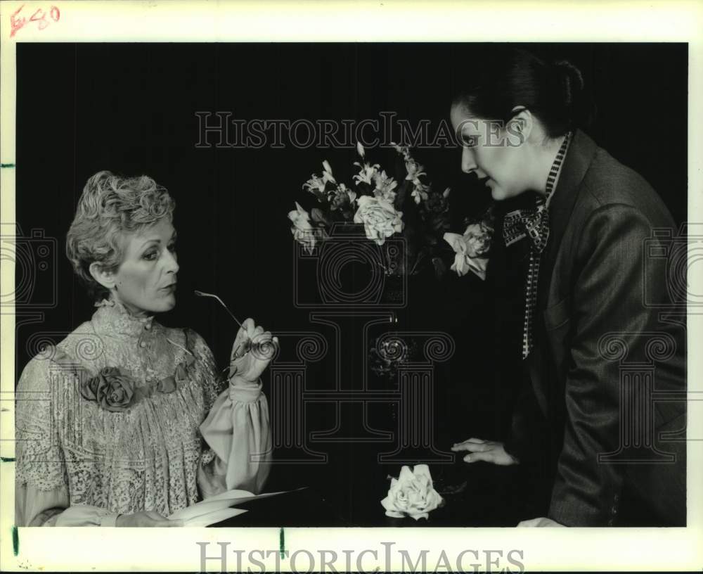 1986 Press Photo Scene from UH&#39;s production of &quot;The Chalk Garden&quot; in Houston- Historic Images