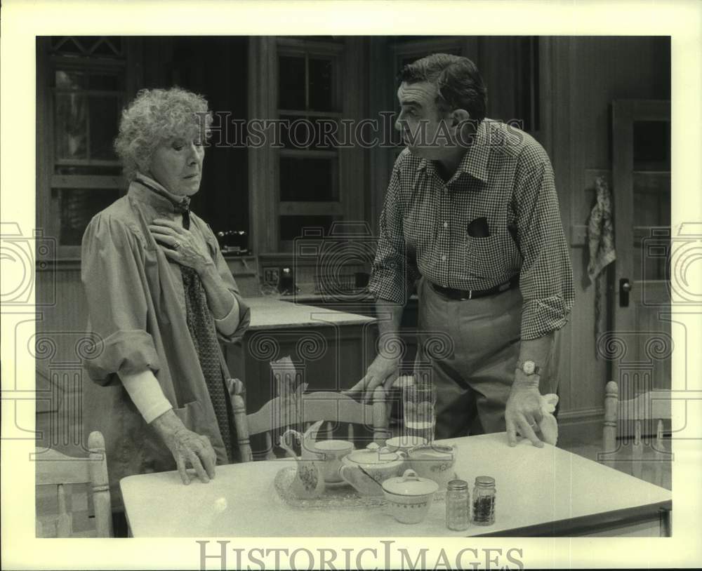 1987 Press Photo Scene 3 of Close Ties play, Nina Vance Alley Theater, Houston- Historic Images