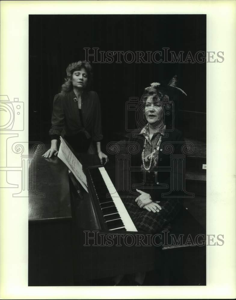 1987 Press Photo Scene From &quot;Stepping Out&quot;, Nina Vance Alley Theater, Houston- Historic Images