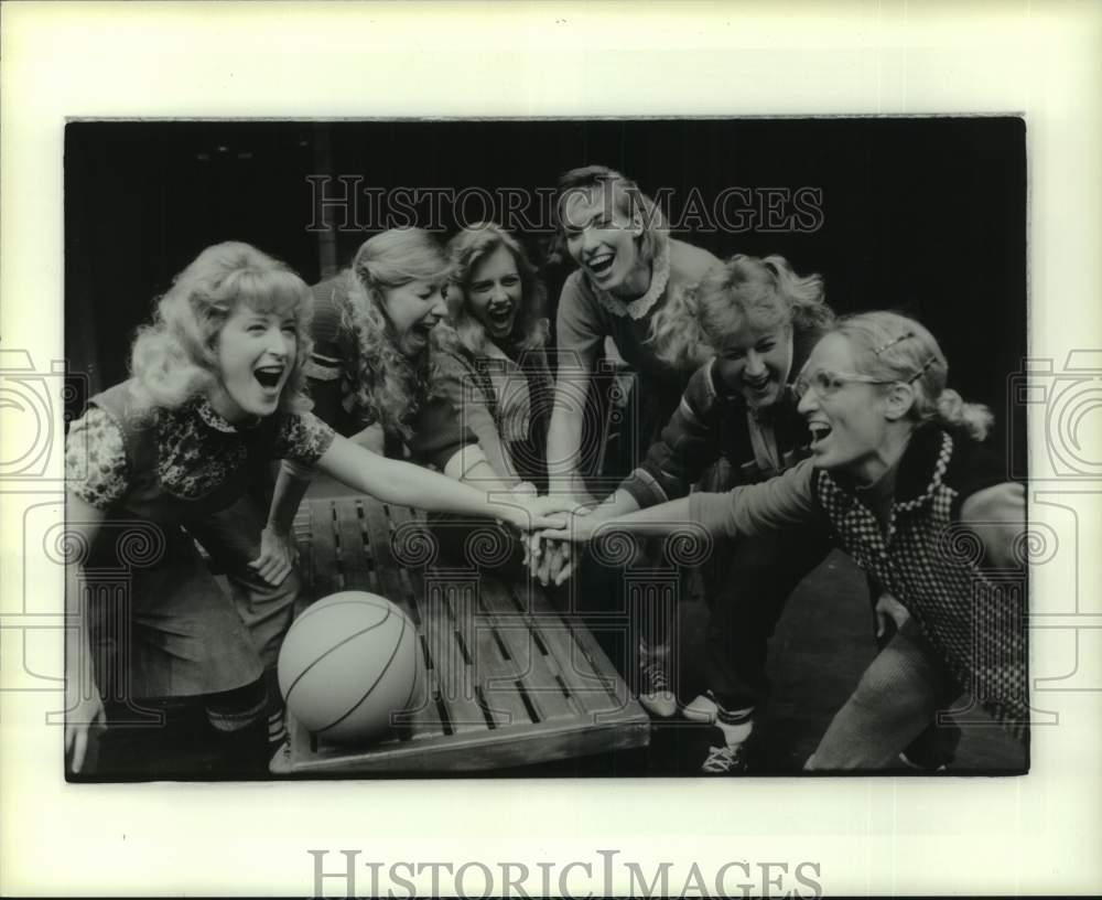 1987 Press Photo Scene from &quot;Shooting Stars&quot; at Alley Theater in Houston- Historic Images