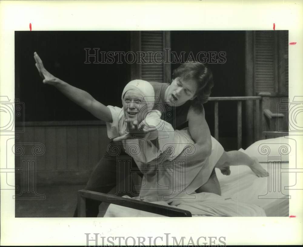 1987 Press Photo Hospital scene from &quot;A Lie of the Mind&quot; Alley Theater, Houston- Historic Images