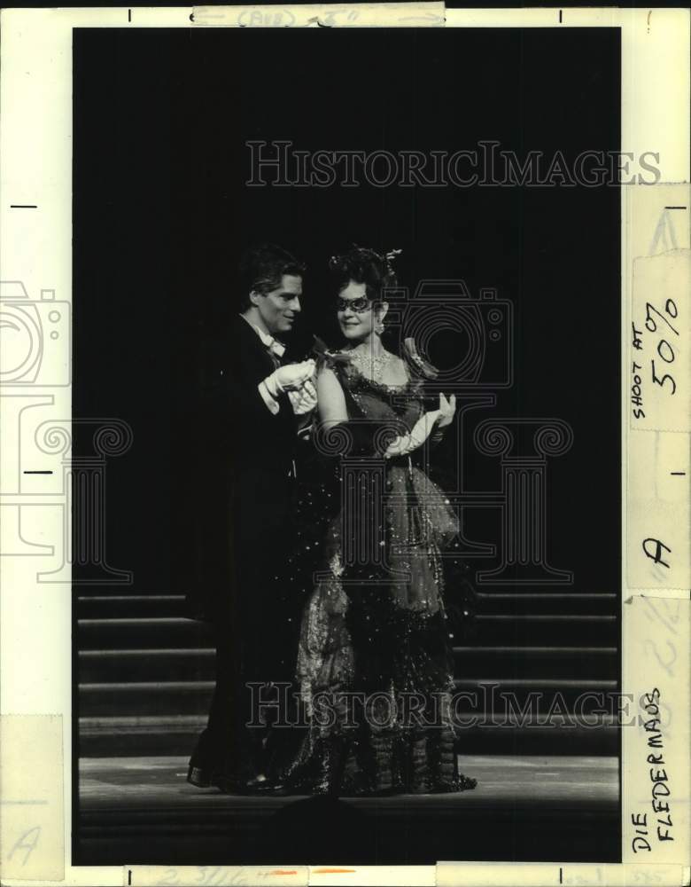 1980 Press Photo Scene from &quot;Die Fledermaus&quot; at Houston Grand Opera - hca63850- Historic Images