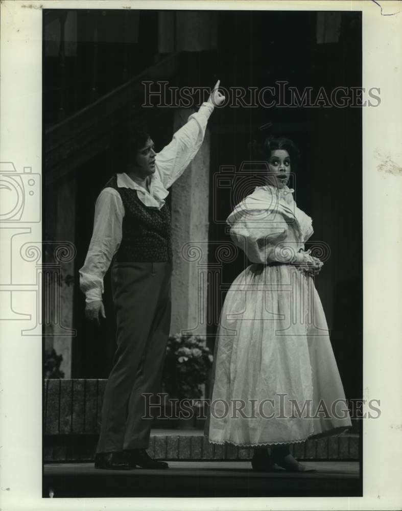 1976 Press Photo Scene from Houston Grand Opera&#39;s &quot;The Barber of Seville&quot;- Historic Images