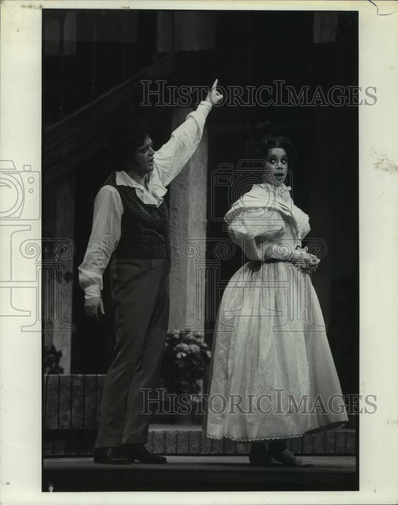 1976 Press Photo Scene from Houston Grand Opera's "The Barber of Seville"- Historic Images