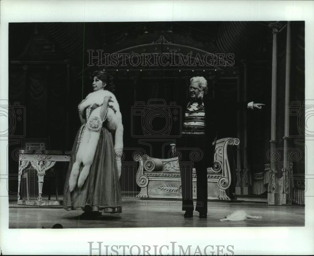 1980 Press Photo Donald Gramm, Beverly Sills: "Don Pasquale" Houston Grand Opera- Historic Images