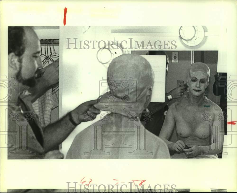 1984 Press Photo Chris Robson put on Akhnaten costume, Houston Grand Opera, TX- Historic Images