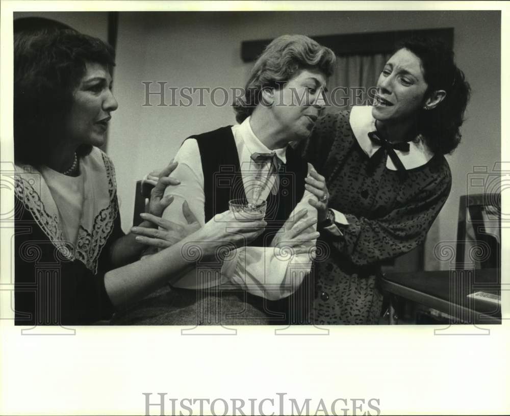 1986 Press Photo Scene from &quot;Octette Bridge Club&quot; by Theater Southwest, Houston- Historic Images