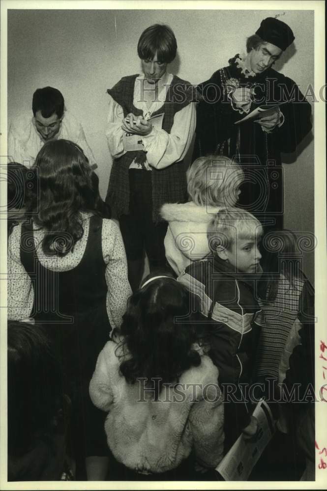 1982 Press Photo Young Company Actors Sign Autographs at Alley Theater, Houston- Historic Images