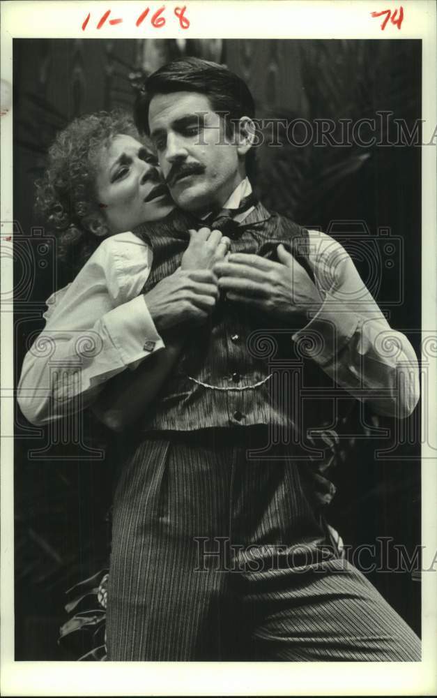 1984 Press Photo Performers in &quot;Angel Street&quot; at Alley Theater, Houston- Historic Images