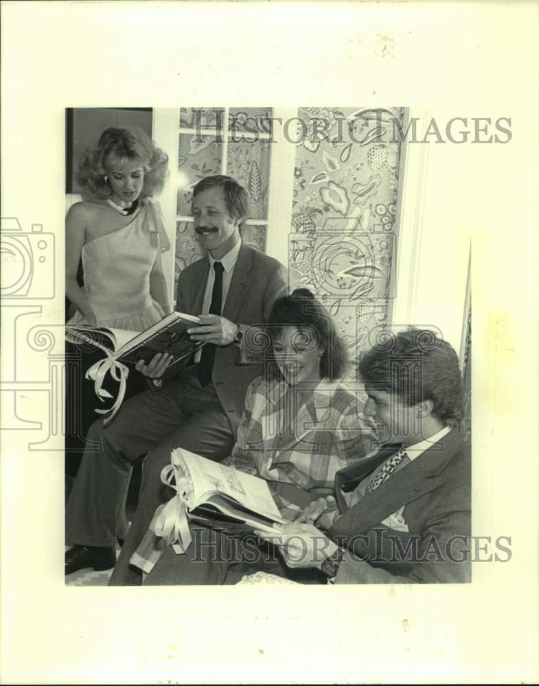 1985 Press Photo Architects Ray Bailey & Matt Starr at Houston Ballet Guild- Historic Images