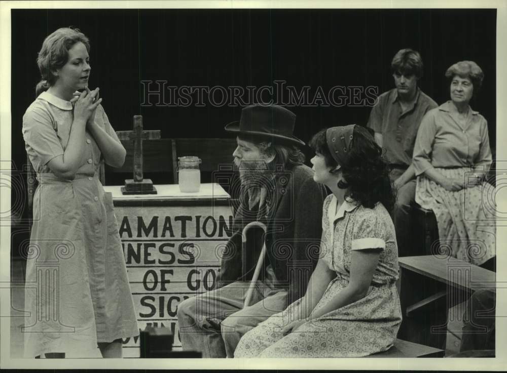 1983 Press Photo Cast of "Holy Ghosts" at Houston's Nina Vance Alley Theater- Historic Images