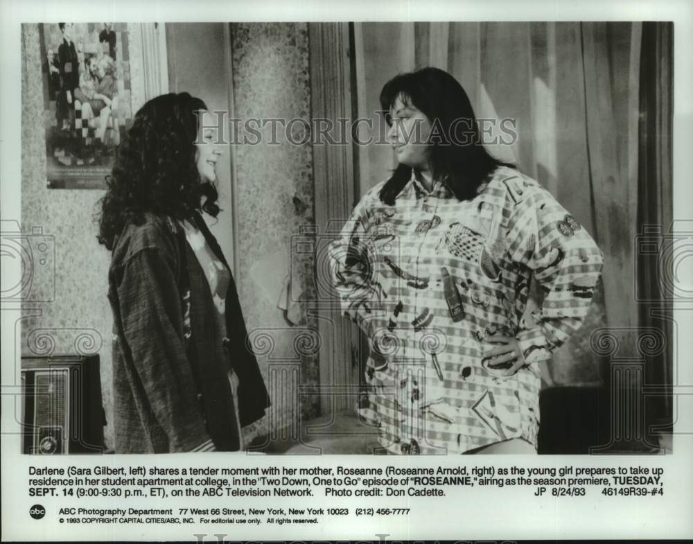 1993 Press Photo "Roseanne: Two Down, One to Go" - Darlene goes to college- Historic Images