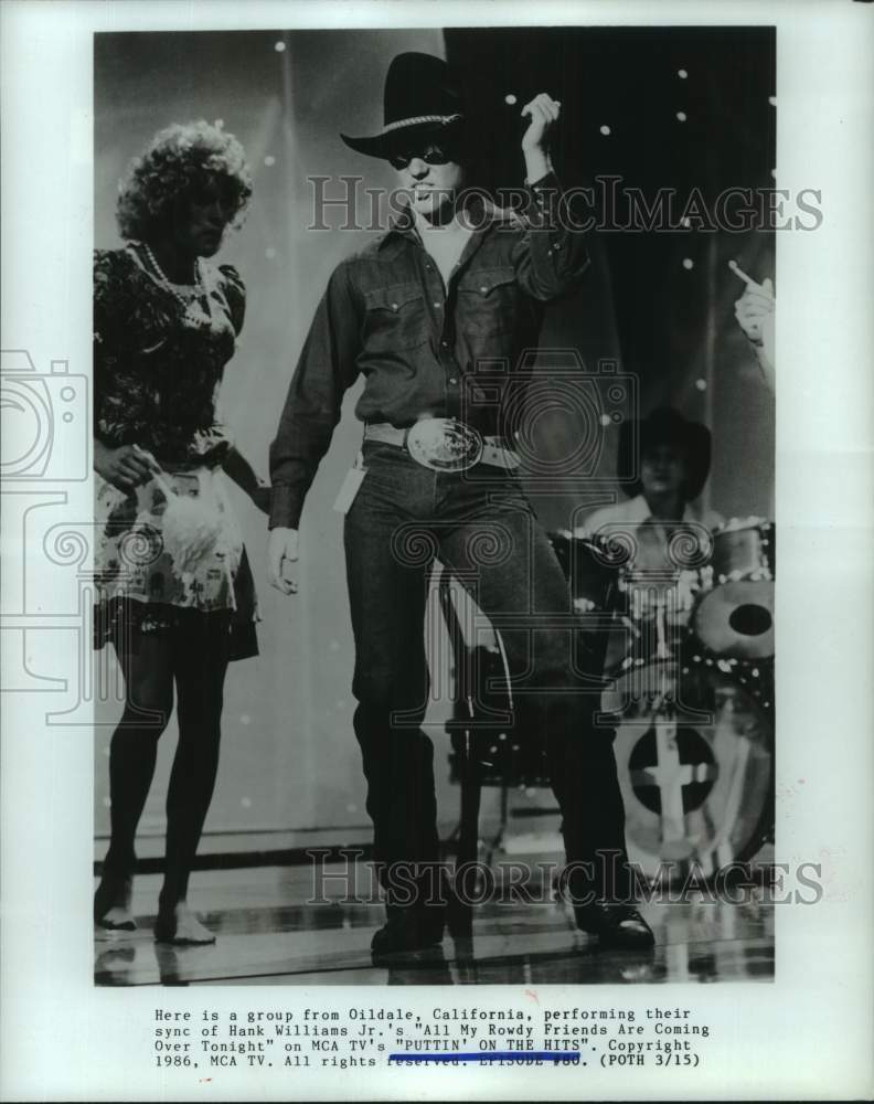 1986 Press Photo Oildale, California Group Performs, "Puttin' On The Hits", MCA- Historic Images
