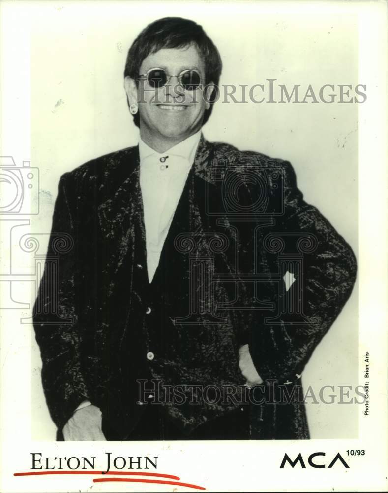 1993 Press Photo Singer Elton John - hca66565- Historic Images