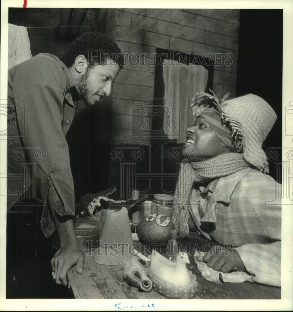 1986 Press Photo Scene from play &quot;Henrietta&quot; at The Ensemble in Houston- Historic Images