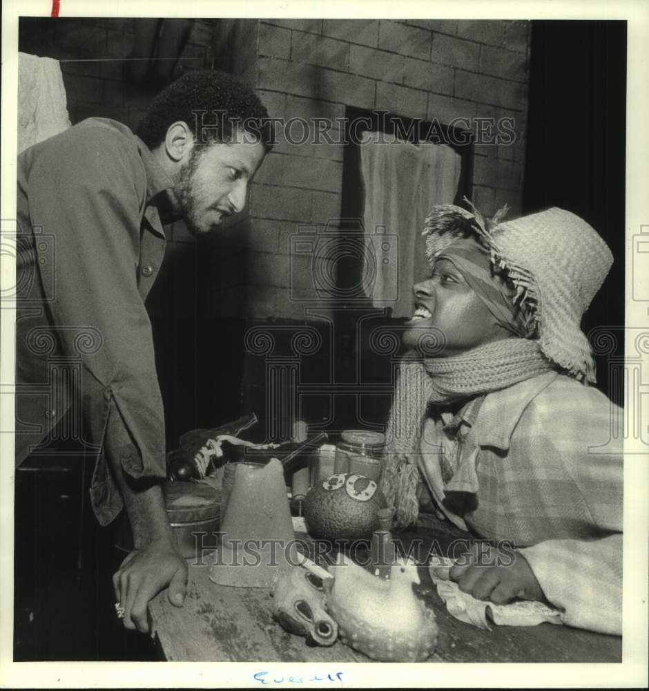 1986 Press Photo Scene from play "Henrietta" at The Ensemble in Houston- Historic Images