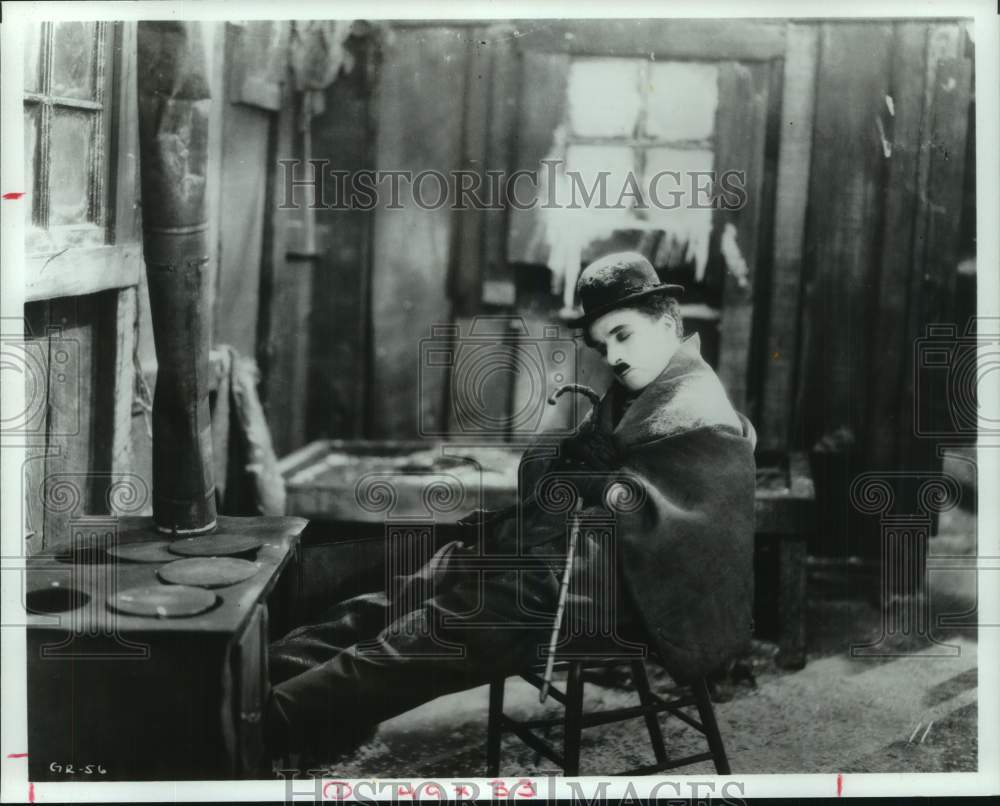 1998 Press Photo Charlie Chaplin in silent film &quot;The Gold Rush&quot; - hca67270- Historic Images