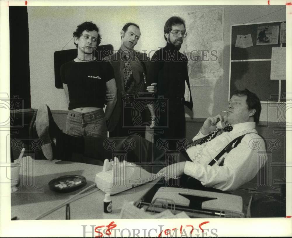 1985 Press Photo Scene from Equinox Theater production in Houston, Texas- Historic Images