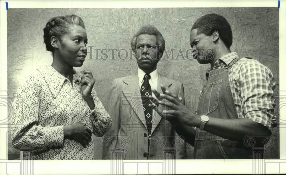 1987 Press Photo Scene from Ensemble Theater play &quot;A Lovesong for Miss Lydia&quot;- Historic Images