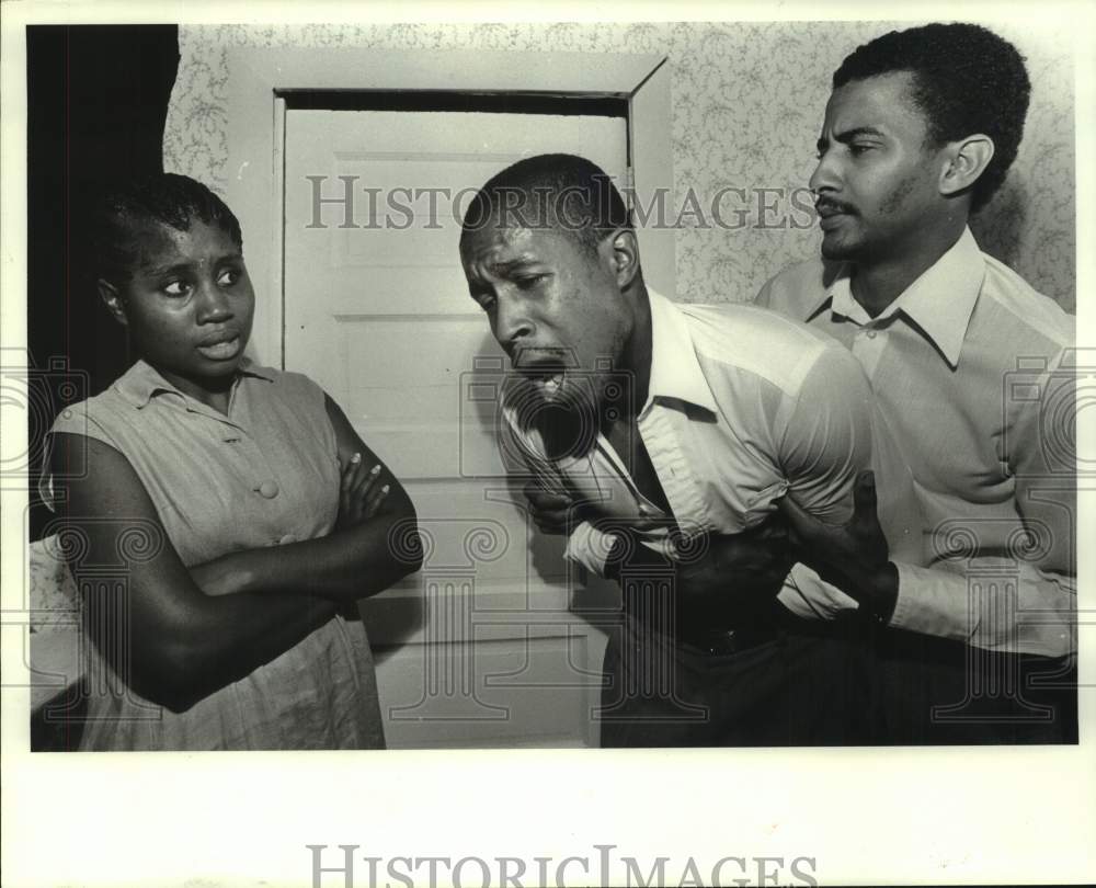 1986 Press Photo Scene from Ensemble Theater play &quot;A Hatful of Rain&quot; in Houston- Historic Images