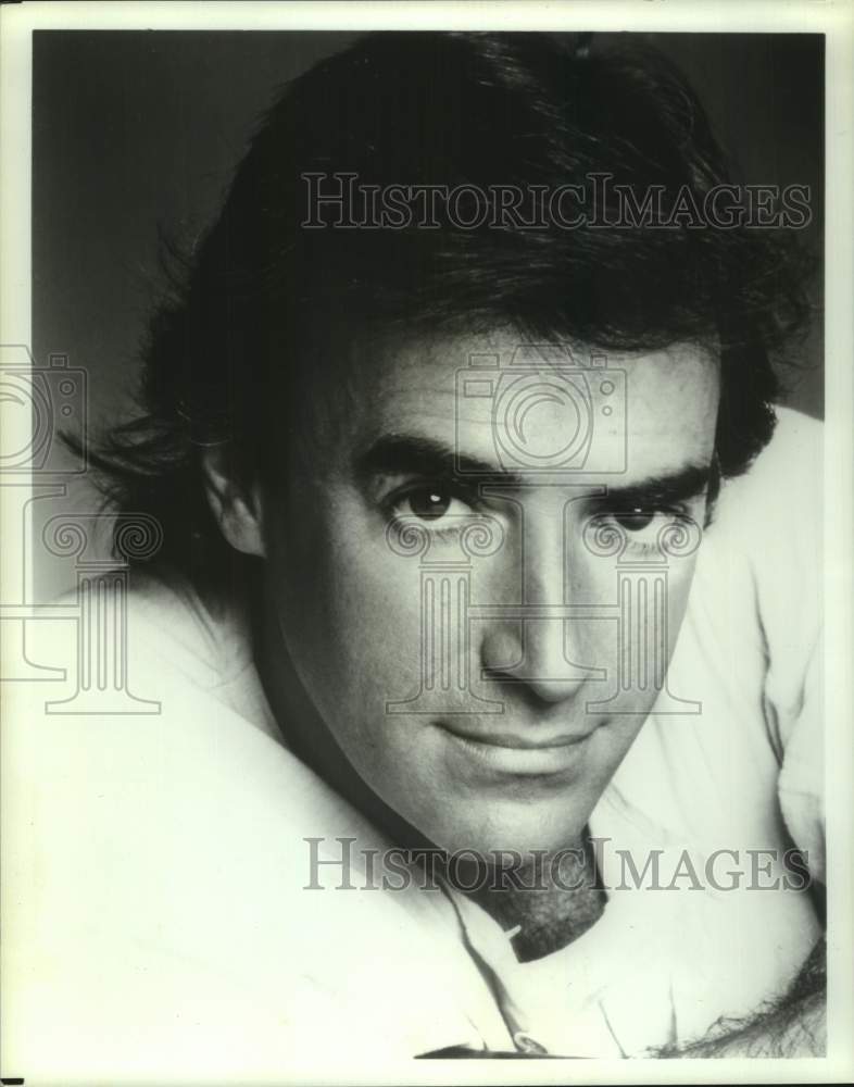 1990 Press Photo Actor Thaao Penghlis - hca67777- Historic Images