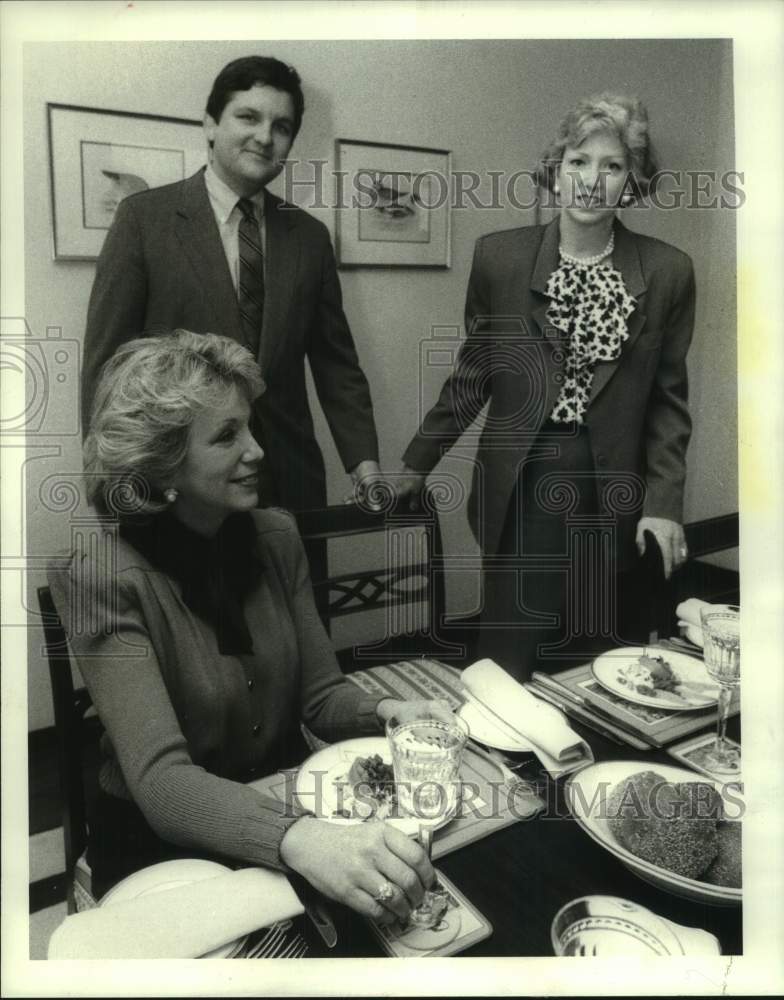 1987 Press Photo Organist Nancy Blair with Barney Skelton &amp; Charlotte Banham- Historic Images