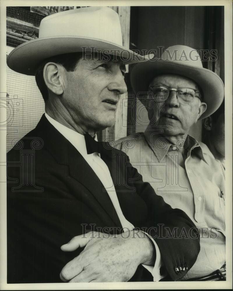 1958 Press Photo Senate Candidate William Blakley and L.E. Fuller, Covington, TX