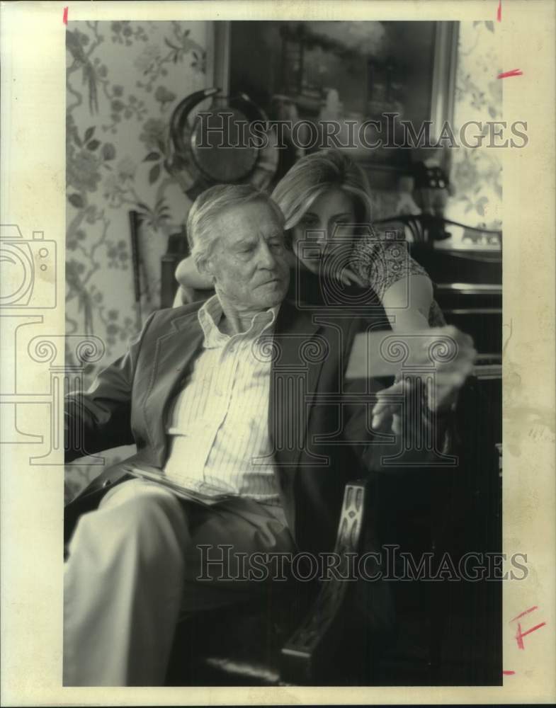 1996 Press Photo Filmmaker Tessa Blake & her Father Tom Blake - hca68619- Historic Images