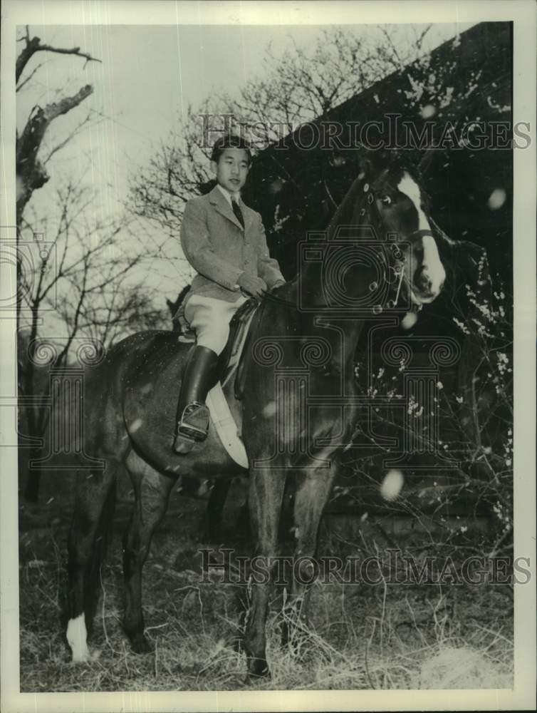 1956 Press Photo Crown Prince Akihito of Japan rides his favorite horse