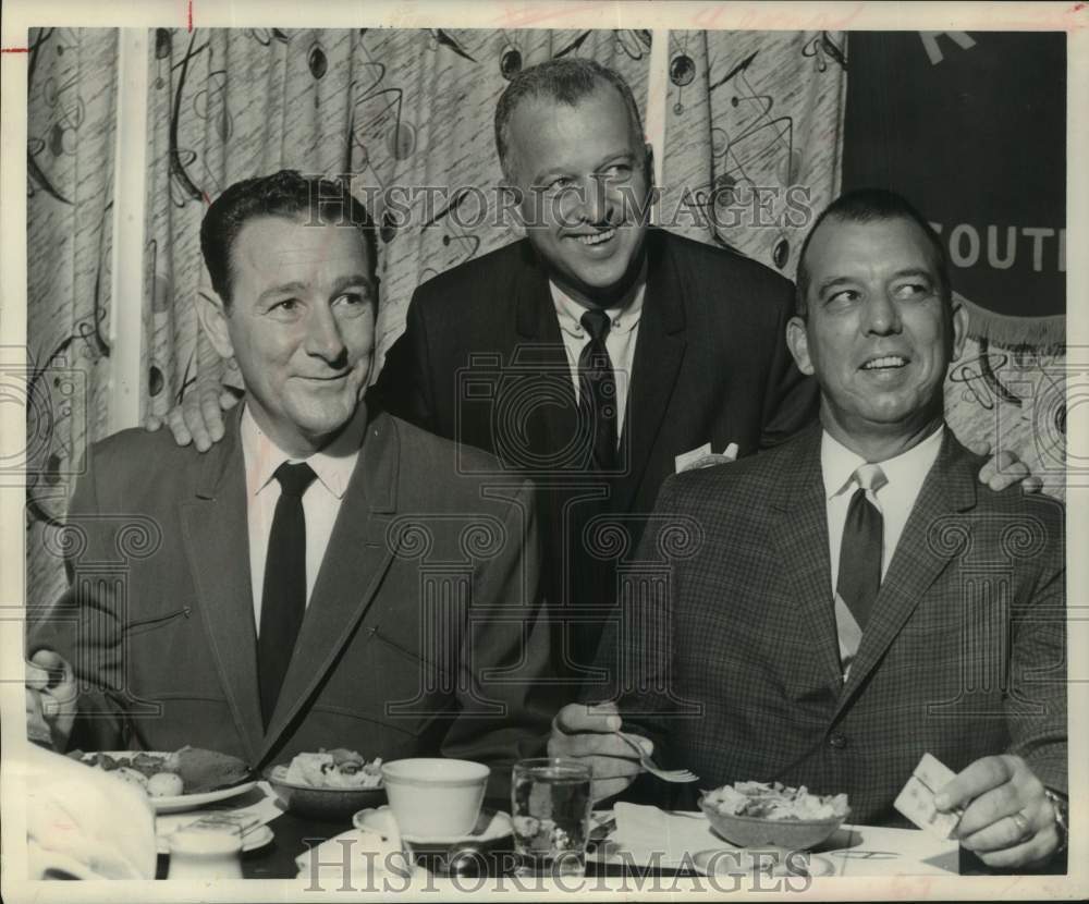 1962 Press Photo Lowell Passe, John Kimball, Bobby Bragan at Houston Luncheon- Historic Images