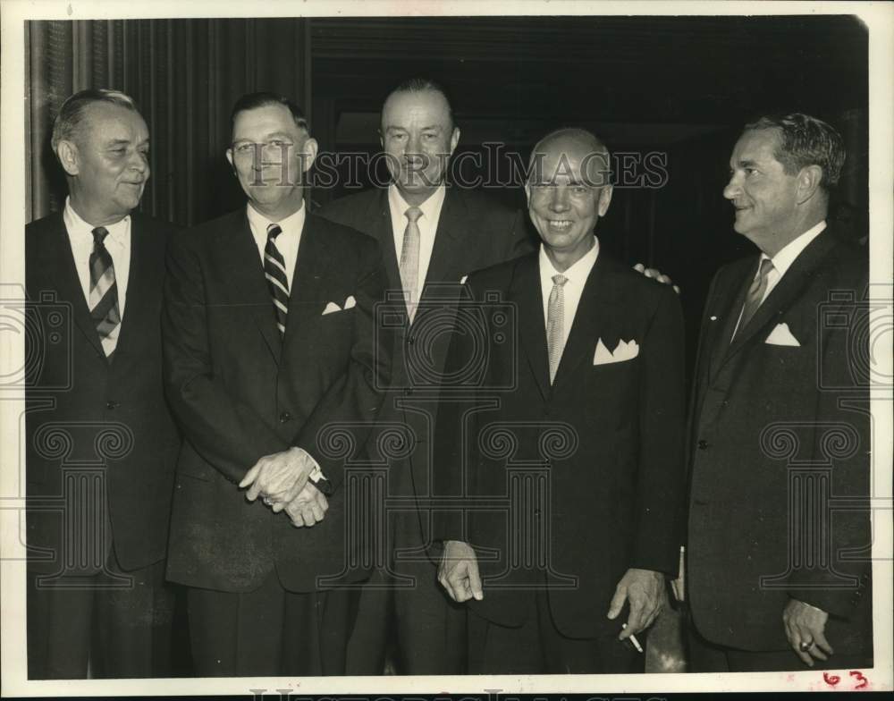 1958 Press Photo Oilman Charles W. Alcorn honored at Houston Club reception