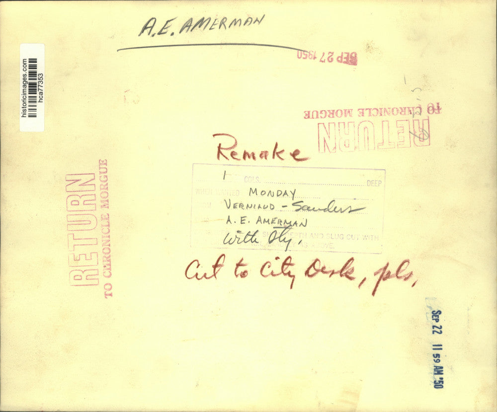 1950 Press Photo A.E. Amerman reads at desk - hca77353