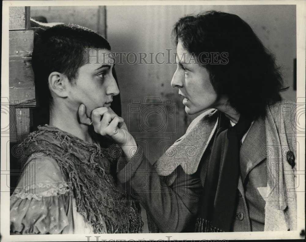 1980 Press Photo Actress Jane Alexander grabs young mans attention in scene- Historic Images