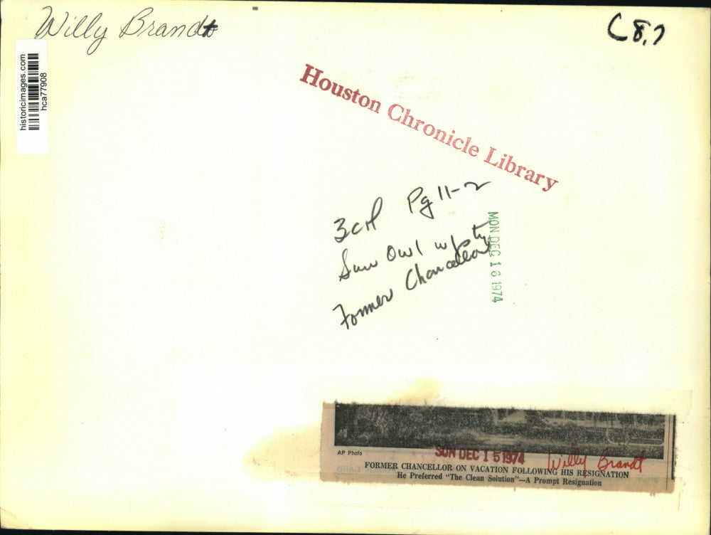 1974 Press Photo Former chancellor Willy Brandt relaxes on patio during vacation