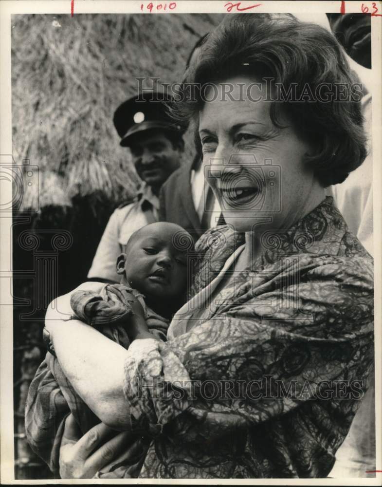 1969 Press Photo British politician Barbara Castle with infant - hca77965