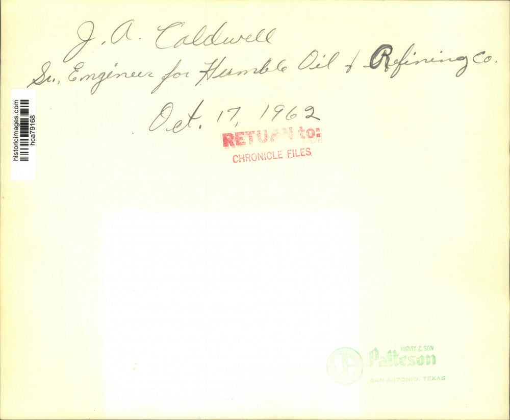 1962 Press Photo Award presentation - J.A. Caldwell, Humble Oil and Refining Co