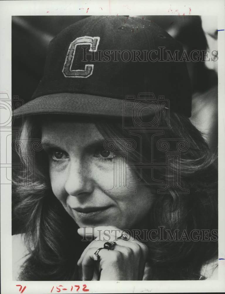 1984 Press Photo Actress Jill Clayburgh with Ball Cap in &quot;It&#39;s My Turn&quot;- Historic Images