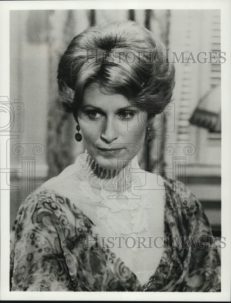 1982 Press Photo Susan Clark, actress - hca79608- Historic Images