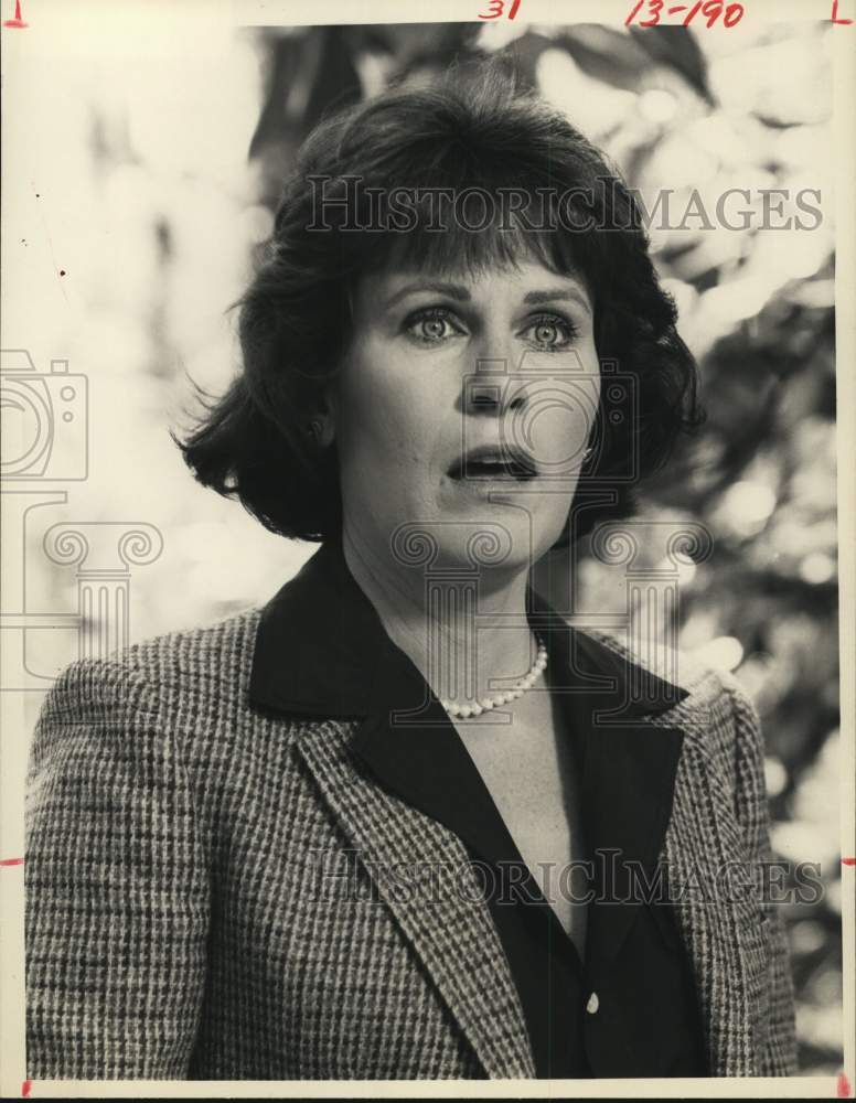 1982 Press Photo Actress Susan Clark - hca79615- Historic Images