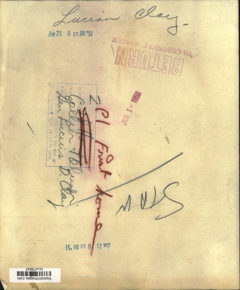 1951 Press Photo General Lucias Clay shakes hands - hca79842