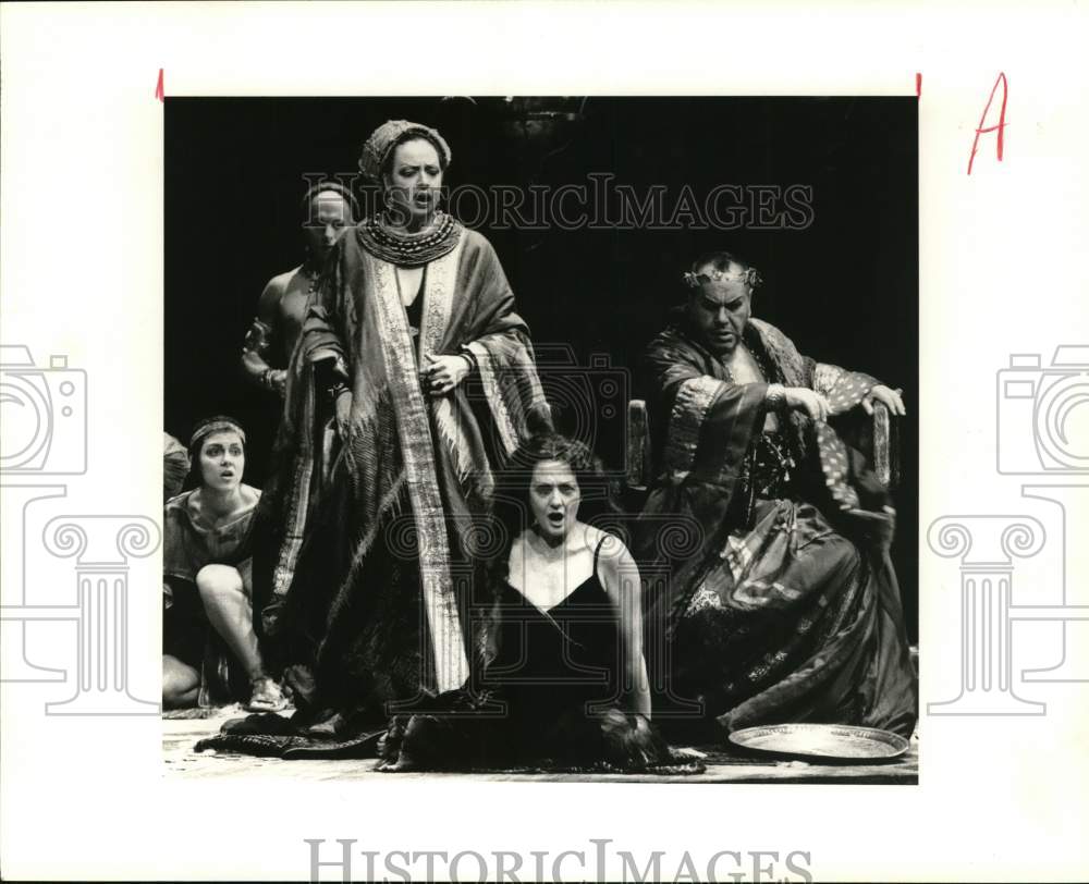 1995 Press Photo Santa Fe Opera's "Salome" cast members - hca79887- Historic Images