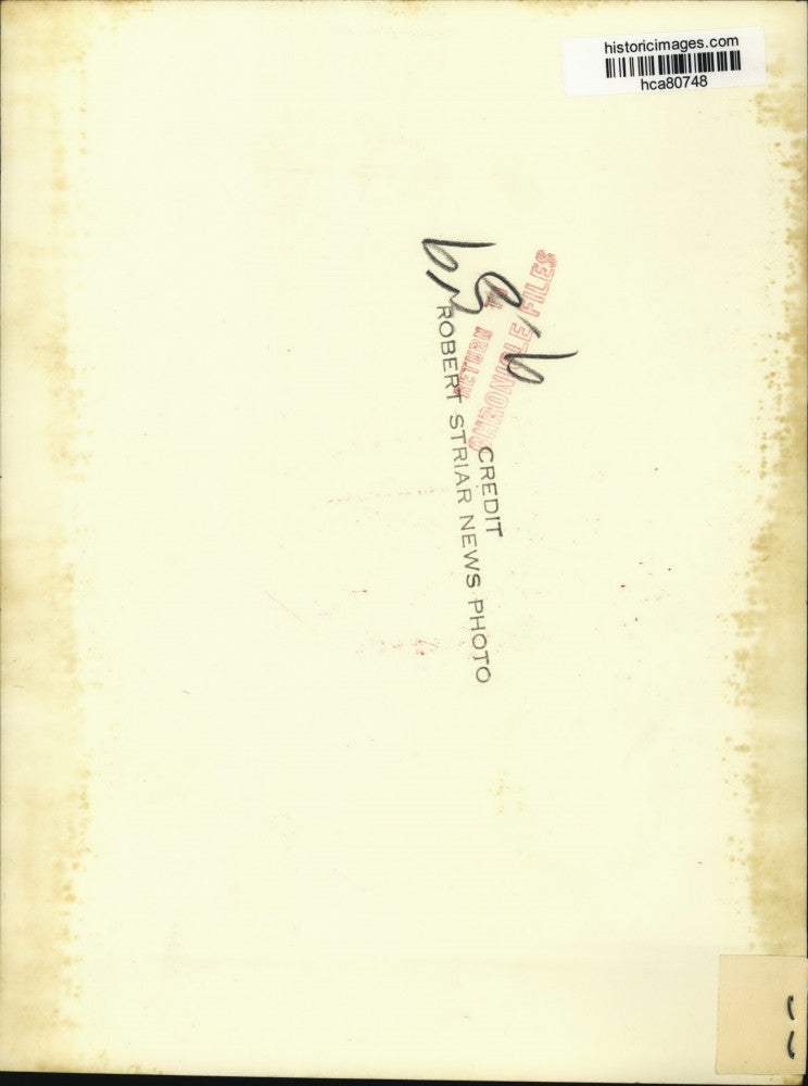 1959 Press Photo Men talk privately during event - hca80748