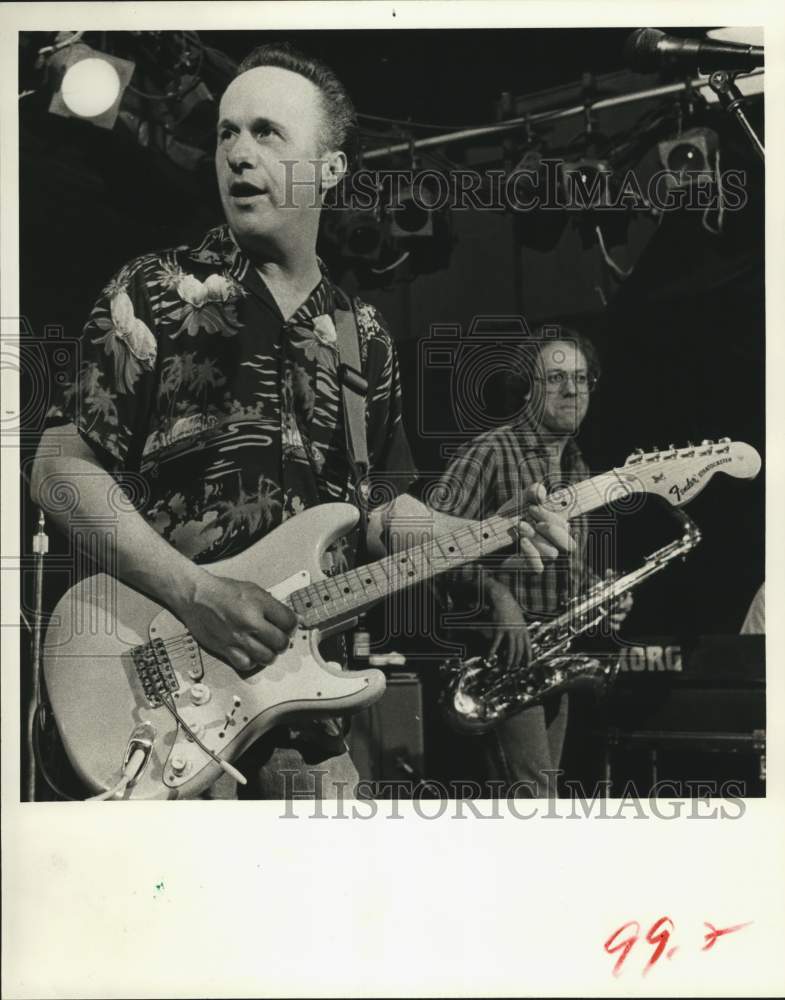 1984 Press Photo Guitarist Jim Colegrave and saxaphonist Robert Harwell- Historic Images