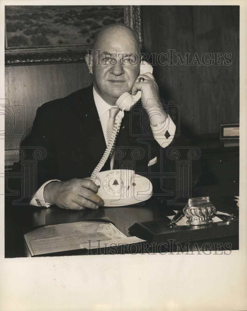 1960 Press Photo President of Southwestern Bell & Telephone Company Edwin Clark