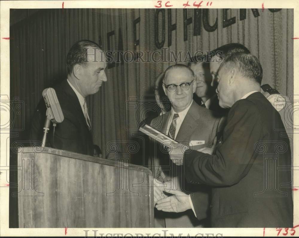 1956 Press Photo Detective G. E. Chapman honored at Houston Officers' Banquet