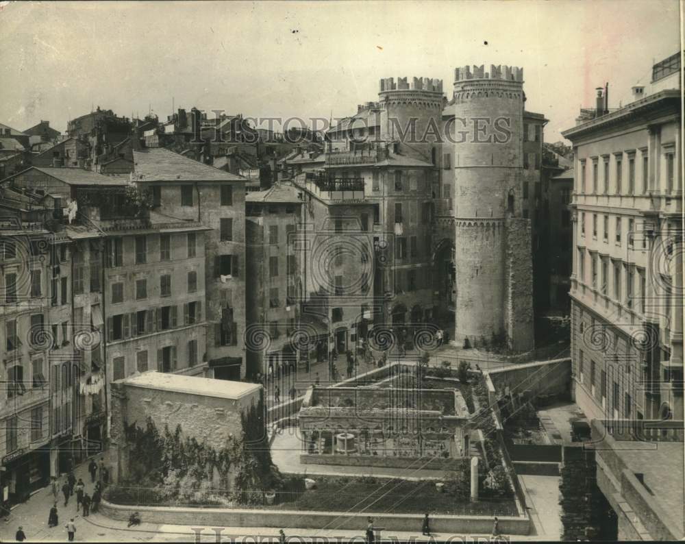 1953 Press Photo Aerial view of the Porta Soprana in Genoa, Italy - hca81429