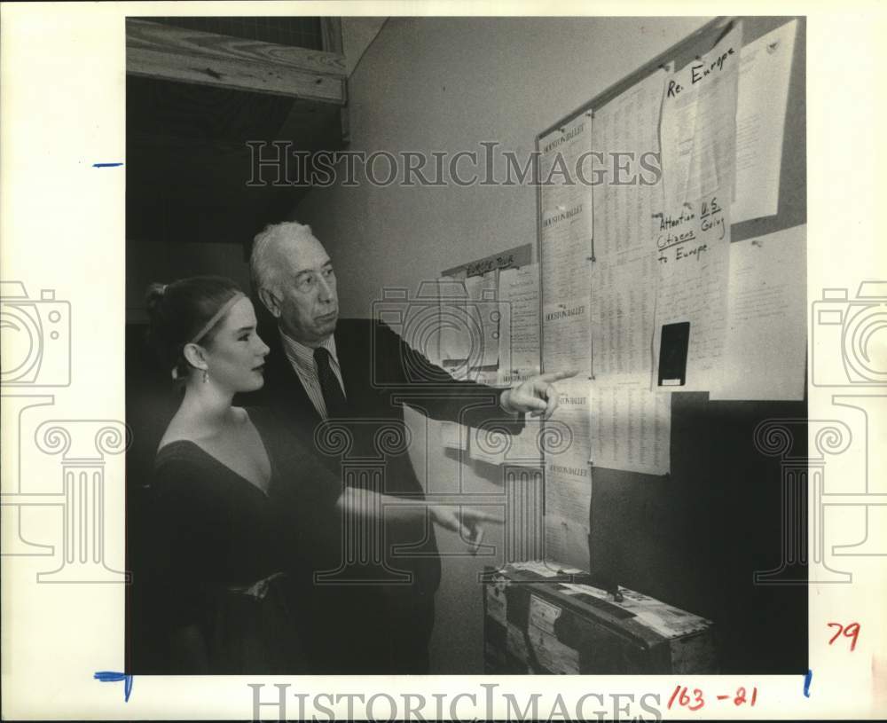 1982 Press Photo Houston Ballet&#39;s manager J.B. Cerrone, dancer Rachel J Beard-TX- Historic Images